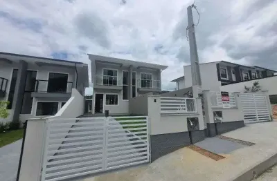 Casa em condomínio fechado à venda na Rua Uvaia, Potecas, São José