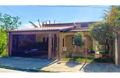 Casa com 3 quartos à venda na Rua Visconde de Taunay, 364, Agronômica, Florianópolis