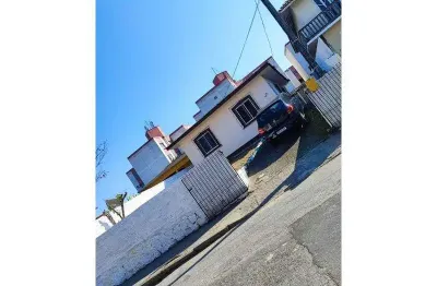 Casa com 3 quartos à venda na Rua Docilicio Luz, 607, São Luiz, São José