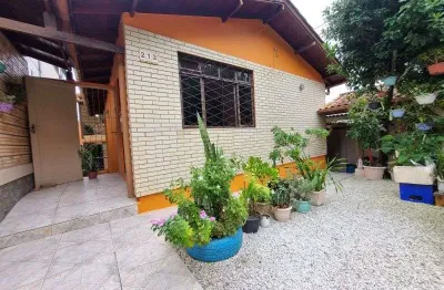 Casa com 6 quartos à venda na Rua do Marfim, Monte Verde, Florianópolis
