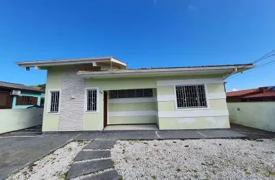 Casa com 3 quartos à venda na Rua Marli Laura de Souza, 19, Forquilhas, São José
