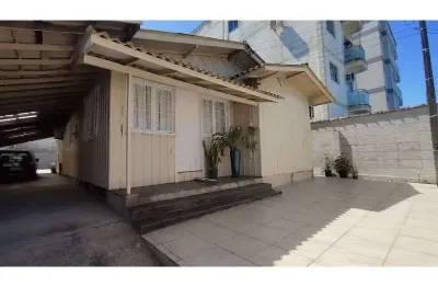 Terreno à venda na Rua Santo Amaro, 64, Fazenda Santo Antônio, São José