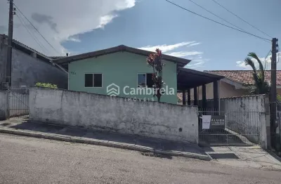 Casa com 3 quartos para alugar no Forquilhinhas, São José 