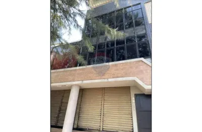 Loja comercial para locação no bairro de lourdes - fortaleza/ce