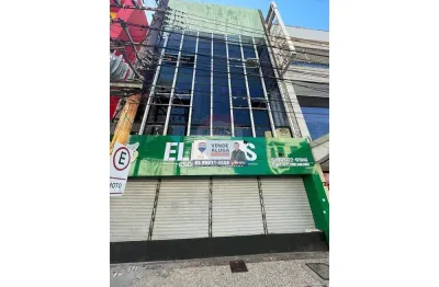 Prédio comercial com 1.327m² no coração de fortaleza, próximo à praça do ferreira