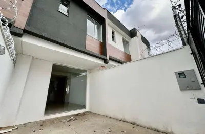 Casa com 2 quartos à venda na rua osasco, 32, piratininga (venda nova), belo horizonte por r$ 406.000