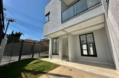 Casa com 3 quartos à venda na rua professor massanielo santos, 185, planalto, belo horizonte por r$ 1.100.000