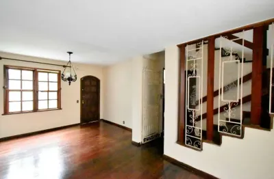 Casa em condomínio fechado com 3 quartos à venda na rua dos estados, 57, santa amélia, belo horizonte por r$ 630.000
