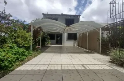 Casa com 4 quartos à venda na Rua Laguna, Cavalhada, Porto Alegre