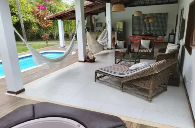 Belíssima casa 5 suítes condomínio fechado à venda em itacimirim!