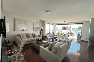 Apartamento cobertura vista ampla 3 suítes 1 closet e banheira varanda piscina privativa!