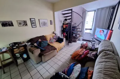 Apartamento cobertura duplex 2 quartos 2 suítes terraço coberto 2 garagens na graça!