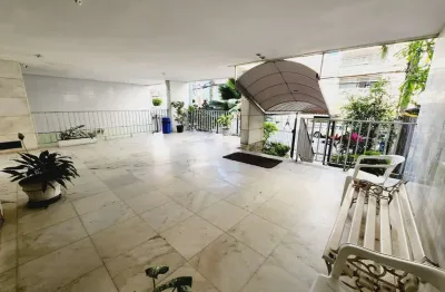 Apartamento 2 quartos suíte varanda garagem elevador portaria  à venda na barra!