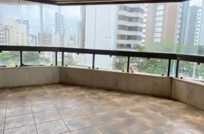Apartamento 4 quartos 3 suítes varanda dependências 3 garagens à venda na barra!