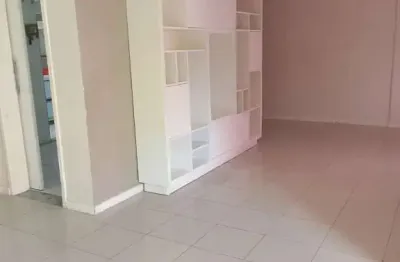 Apartamento 3 quartos suíte varanda piscina elevador 2 garagens à venda no rio vermelho!