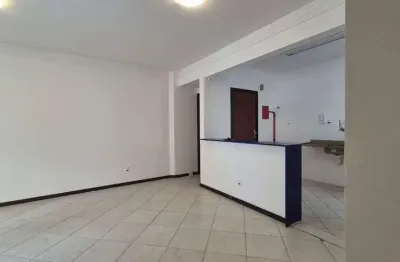 Apartamento 2 quartos suíte varanda dependência garagem elevador à venda no rio vermelho!