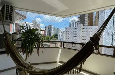 Apartamento 2 quartos suíte 2 varandas 2 garagens piscina elevador à venda na graça!