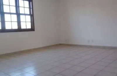 Apartamento aconchegante e privilegiado, vista da igreja matriz