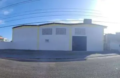 Galpão para Locação em Lauro de Freitas, Estrada do Coco, 3 banheiros