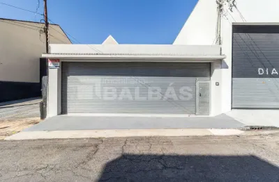 Casa comercial térrea no Tatuapé, em excelente localização.