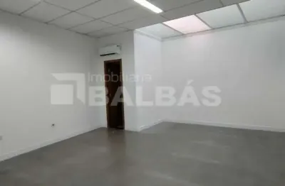 Sala comercial com 1 sala para alugar na Rua Padre Adelino, 1882, Quarta Parada, São Paulo