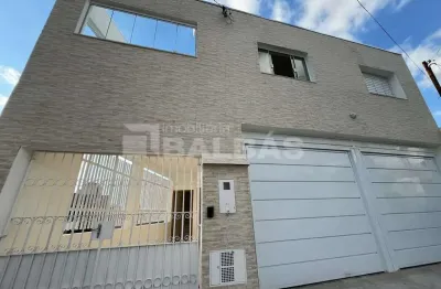 Casa comercial com 3 salas para alugar na Rua Jaboticabal, 1357, Vila Bertioga, São Paulo