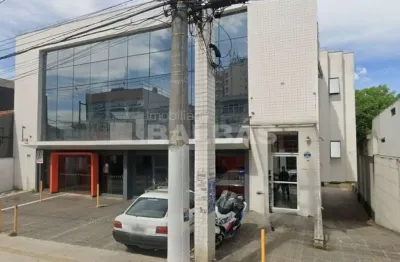 Escritório/espaço comercial de alto padrão- 506m² cobertos + 190m² de área descoberta