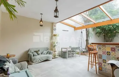 Casa com 3 quartos para alugar na Rua Aturari, 84, Chácara Santo Antônio (Zona Leste), São Paulo