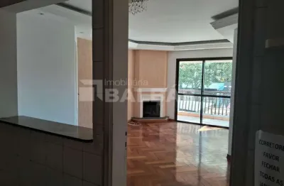 Apartamento 95m² - 3 dorms - 1 suíte - 2 vagas - no coração do tatuapé