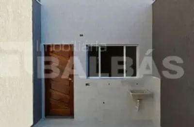 Sobrados novos - individuais/ frontais - próximo ao terminal a.e carvalho