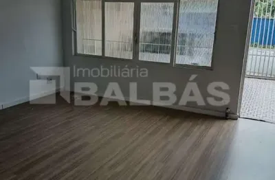Oportunidade única: sobrado espaçoso no coração do tatuapé - ideal para moradia ou comércio!