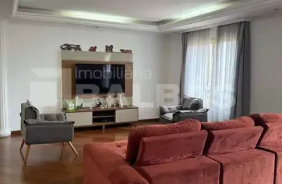 APARTAMENTO TATUAPÉ - 186 m² - ANDAR ALTO - LUZ NATURAL PERFEITA