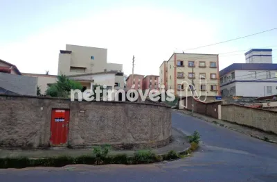 Casa com 3 quartos à venda na Rua Acácias, Eldorado, Contagem