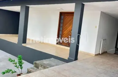 Casa com 3 quartos à venda no Alvorada, Contagem 