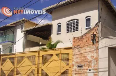 Casa com 4 quartos à venda na Rua Paris, Europa, Contagem