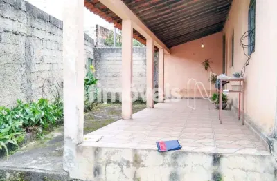 Casa com 2 quartos à venda na Rua Atijara, Icaivera, Betim