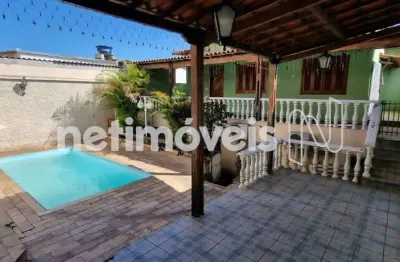 Casa com 3 quartos à venda no Industrial, Contagem 