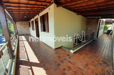 Casa com 3 quartos à venda no Industrial, Contagem 