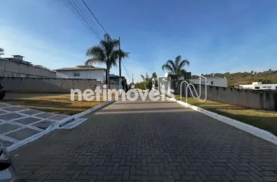 Lote de 360m²; em condomínio no bairro colonial, região do centro de contagem/mg.