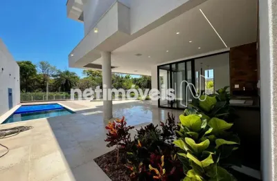 Casa 04 quartos, 04 suítes, em condomínio fechado no portal do sol em contagem/mg.