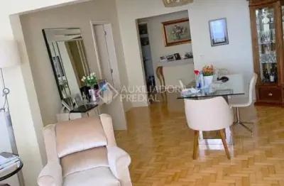 Apartamento com 3 quartos à venda na rua duque de caxias, 910, centro histórico, porto alegre, 131 m2 por r$ 1.000.000