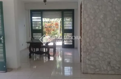 Casa em condomínio fechado com 3 quartos à venda na rua carlos von koseritz, 676, são joão, porto alegre, 226 m2 por r$ 1.480.000