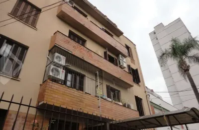Apartamento com 2 quartos à venda na rua giordano bruno, 340, rio branco, porto alegre, 51 m2 por r$ 230.000