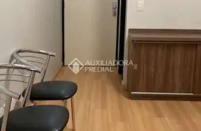 Sala comercial à venda na rua bento figueiredo, 71, rio branco, porto alegre, 22 m2 por r$ 165.000