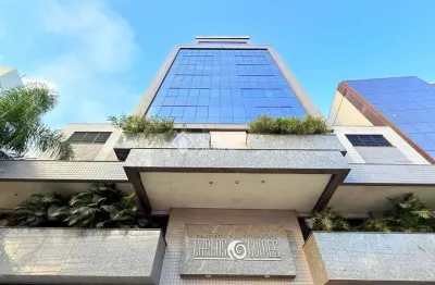 Sala comercial à venda na avenida carlos gomes, 1998, três figueiras, porto alegre, 65 m2 por r$ 549.000