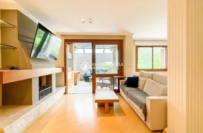 Apartamento com 3 quartos à venda na avenida da cavalhada, 5793, cavalhada, porto alegre, 137 m2 por r$ 690.000