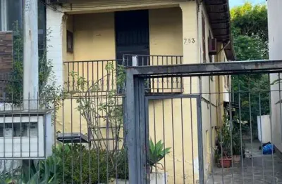 Casa com 3 quartos à venda na rua felicíssimo de azevedo, 753, auxiliadora, porto alegre, 100 m2 por r$ 601.000