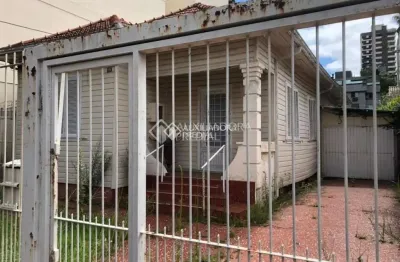 Terreno à venda na rua portugal, 835, são joão, porto alegre, 330 m2 por r$ 950.000