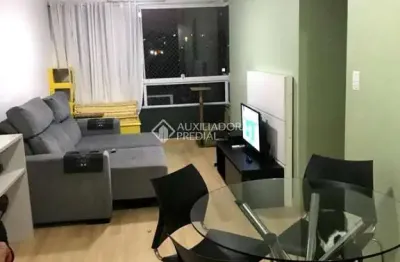 Apartamento com 2 quartos à venda na rua wilson adnislen freitas de paiva, 41, cavalhada, porto alegre, 56 m2 por r$ 290.000