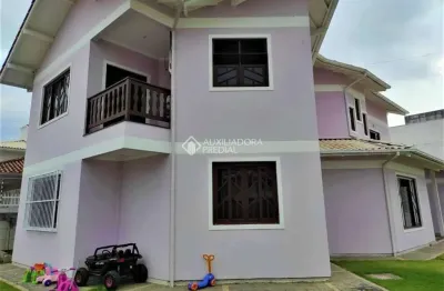 Casa com 5 quartos à venda na gênova, 23, pagani, palhoça, 321 m2 por r$ 1.800.000